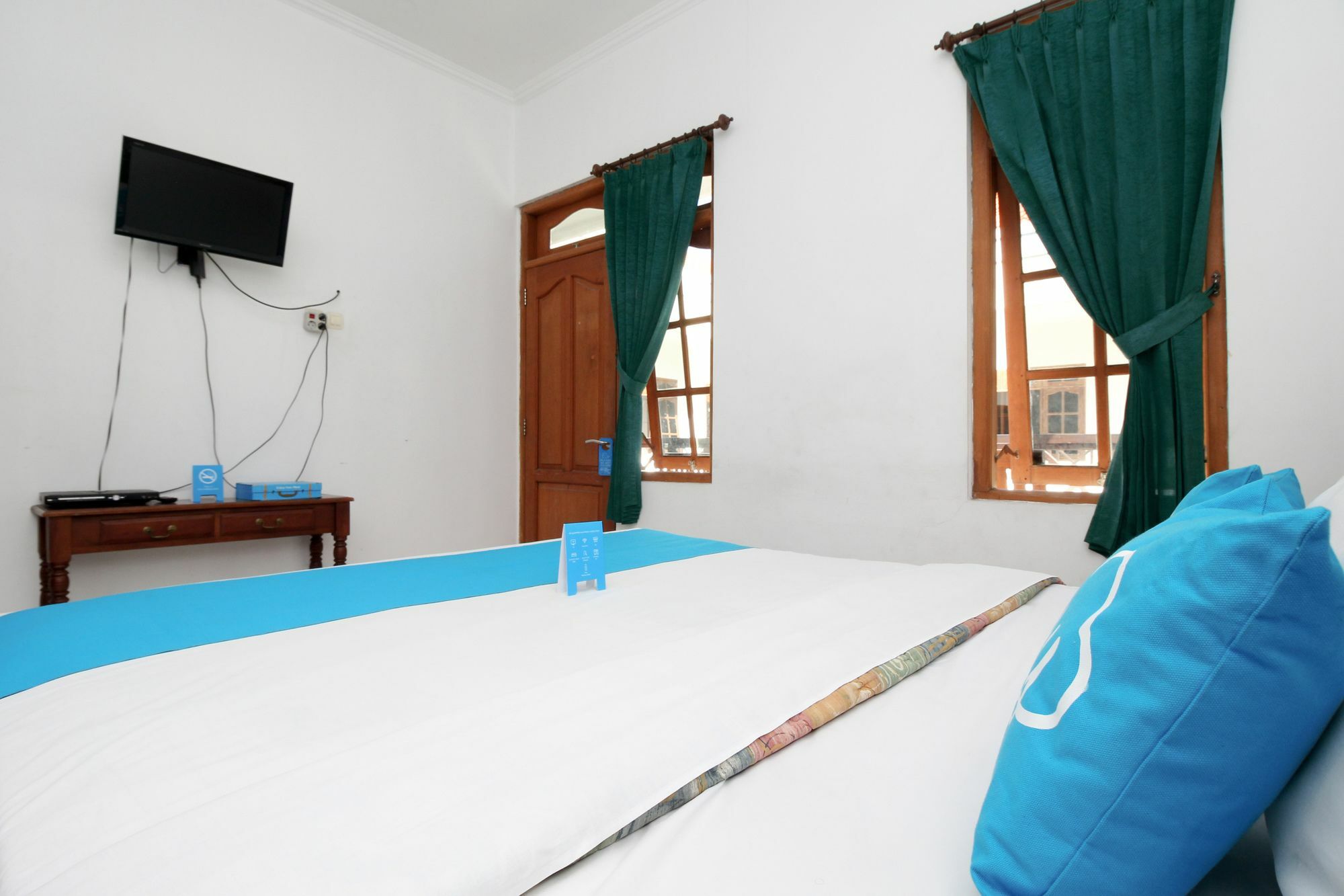 Готель Airy Kartika Plaza Gang Melati 1 Bali Кута Екстер'єр фото
